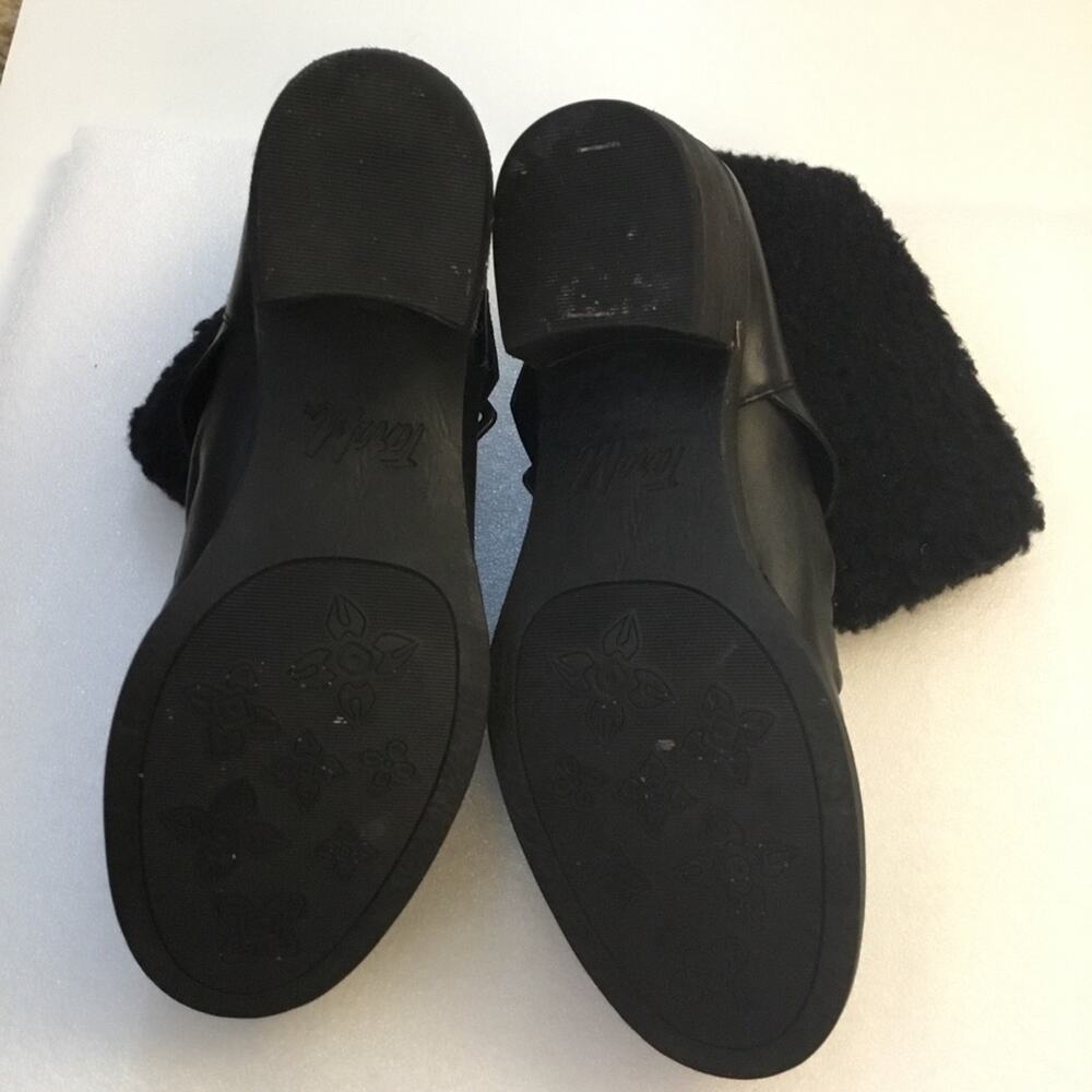 Tara M. Black Fur Booties - Picture 5 of 9